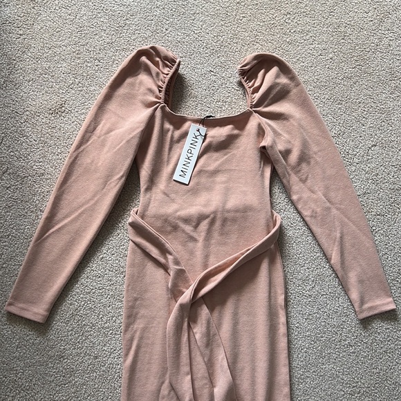 MinkPink Roshni Puff Sleeve Dress - Picture 6 of 10